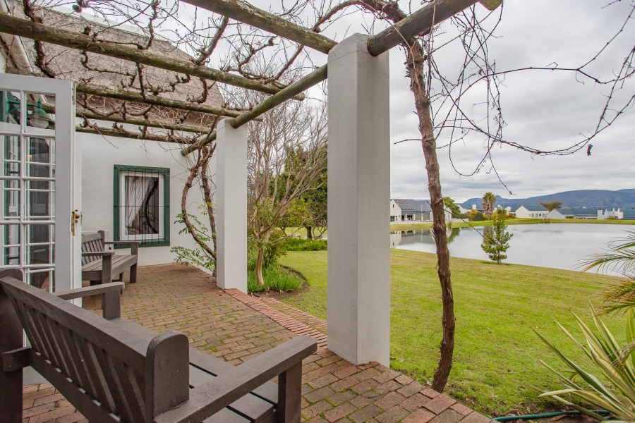 5 Bedroom Property for Sale in Uitsig Western Cape